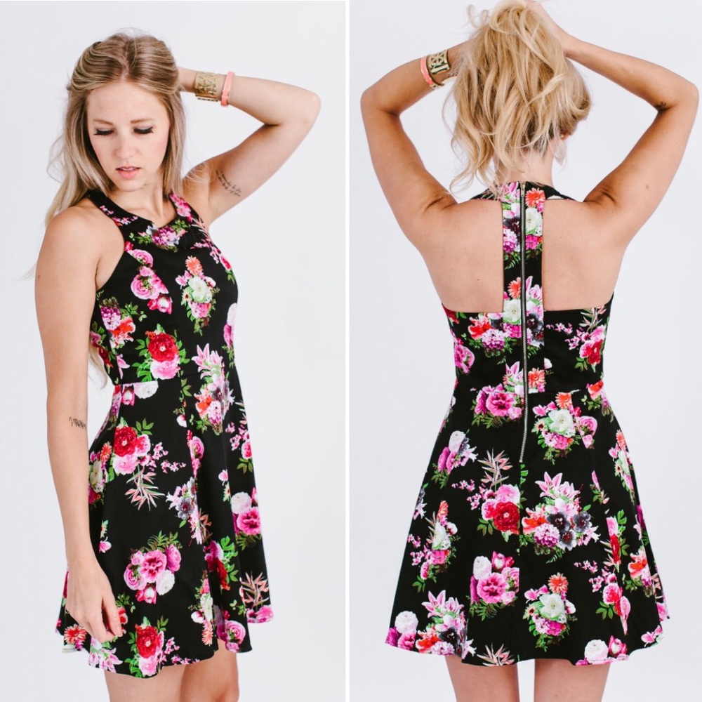 {Fab'rik} Daisy in the Dark Floral T Back Dress
